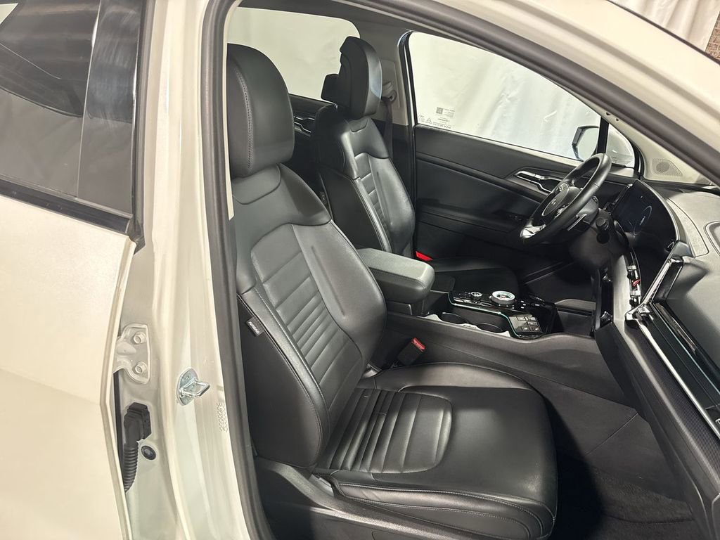 Used 2023 Kia Sportage SX Prestige image 32