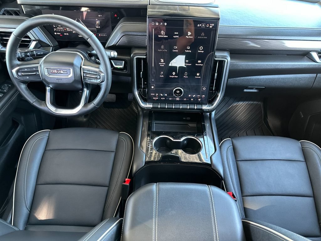 Used 2025 GMC Yukon Elevation w/ Elevation Premium Package AWD/4WD image 12