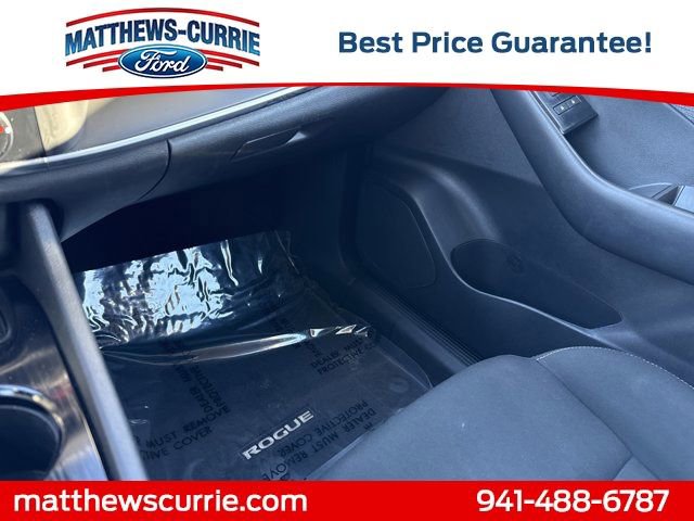 Used 2023 Nissan Rogue S image 22