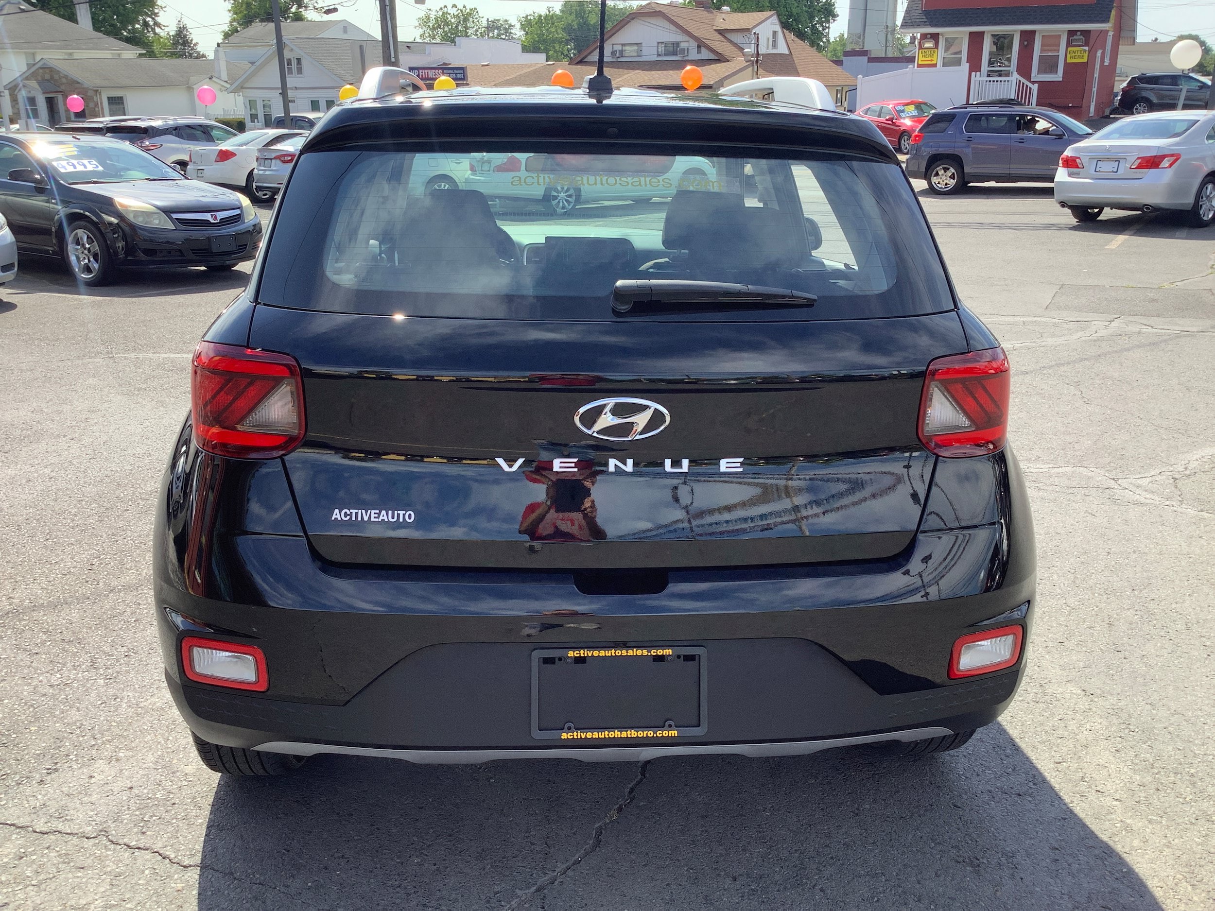 Used 2023 Hyundai Venue SEL w/ Cargo Package FWD image 6
