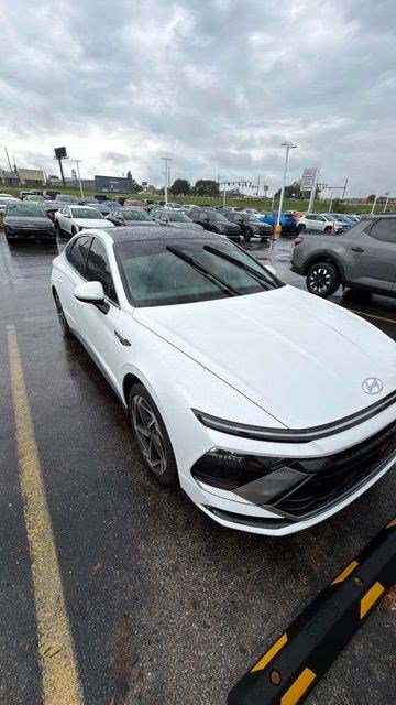 Used 2024 Hyundai Sonata SEL w/ Convenience Package FWD image 6