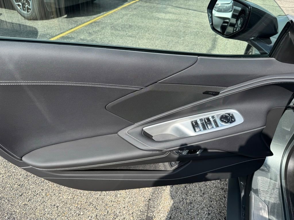 Used 2023 Chevrolet Corvette Stingray Convertible image 15