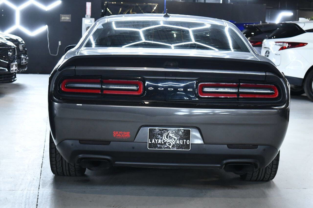 Used 2019 Dodge Challenger SRT Hellcat w/ Alcantara Appearance Package RWD image 10