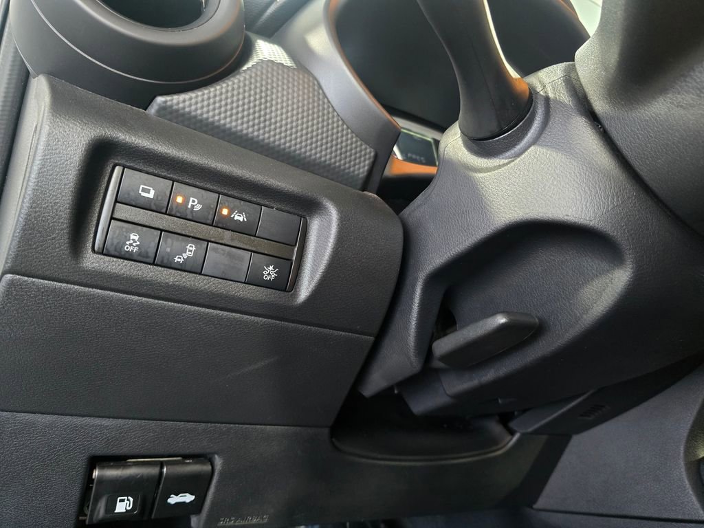 Used 2021 Nissan Kicks S image 14