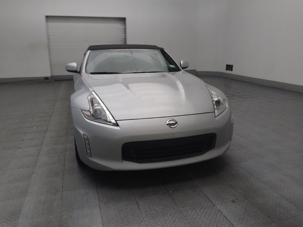 Used 2016 Nissan 370Z Roadster RWD image 14