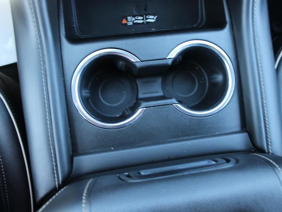 Used 2023 Chevrolet Tahoe Premier AWD/4WD image 36