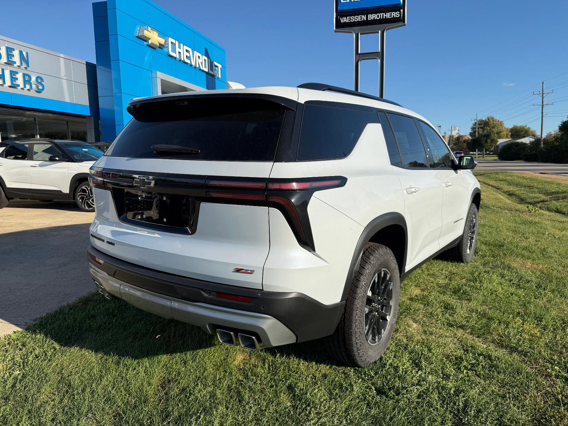 New 2026 Chevrolet Traverse Z71 image 7