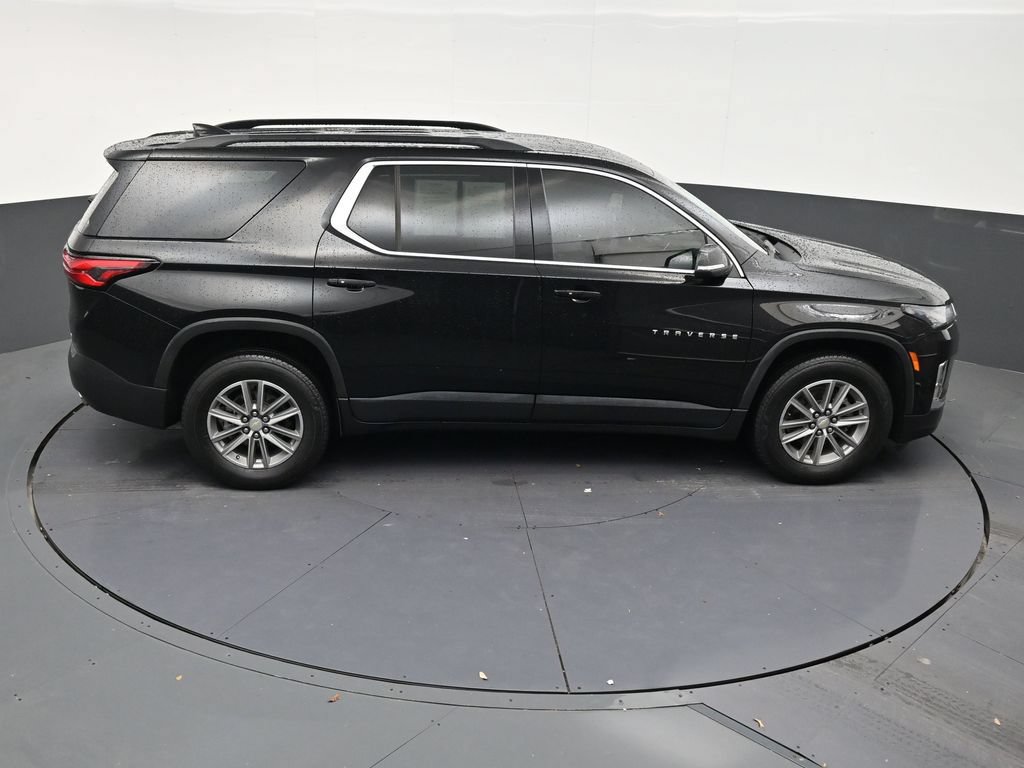 Used 2023 Chevrolet Traverse LT FWD image 17