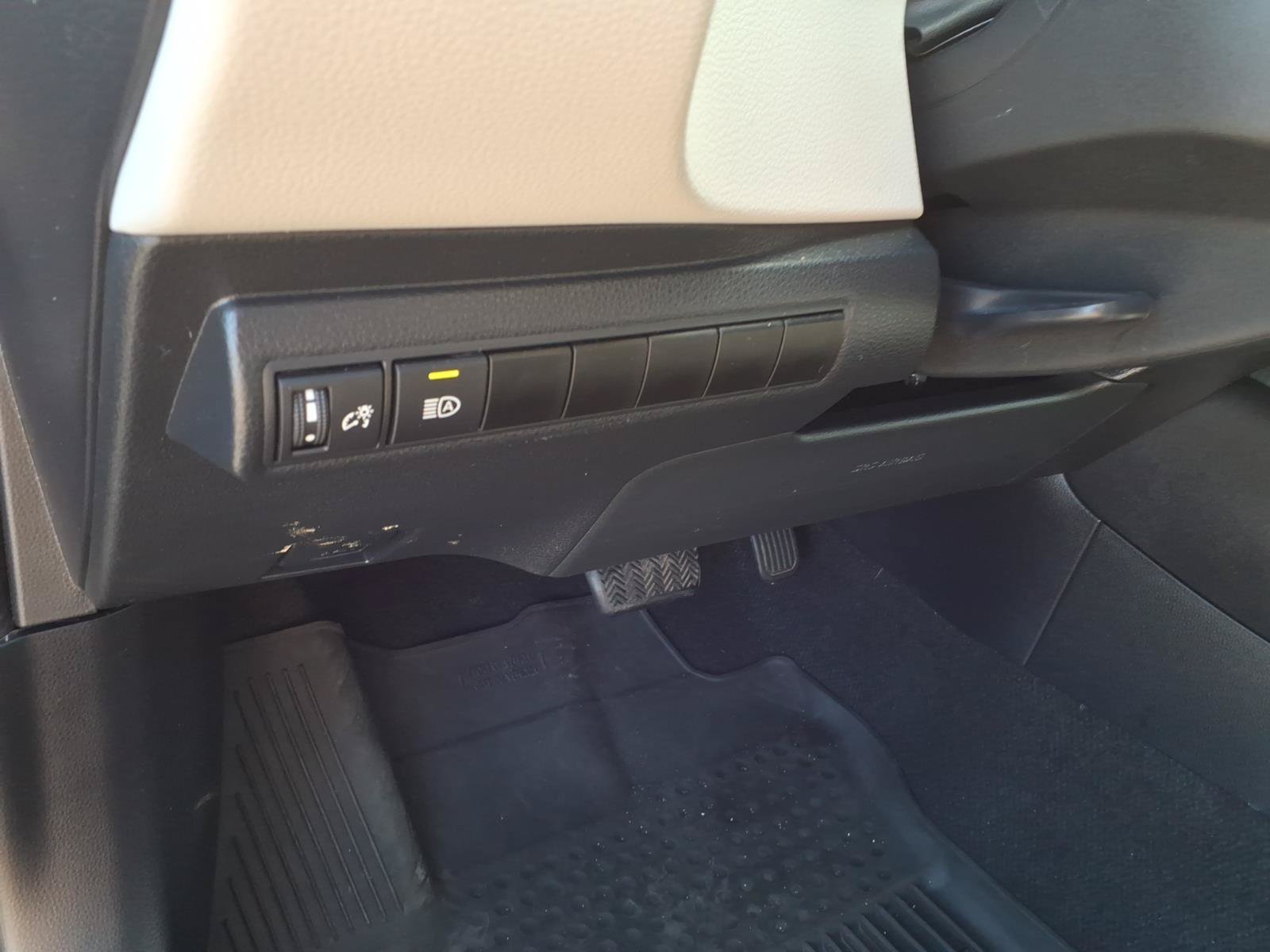 Used 2024 Toyota Corolla LE FWD image 21