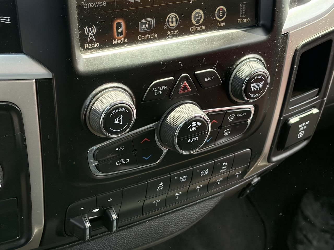 Used 2017 RAM 3500 Big Horn AWD/4WD image 9