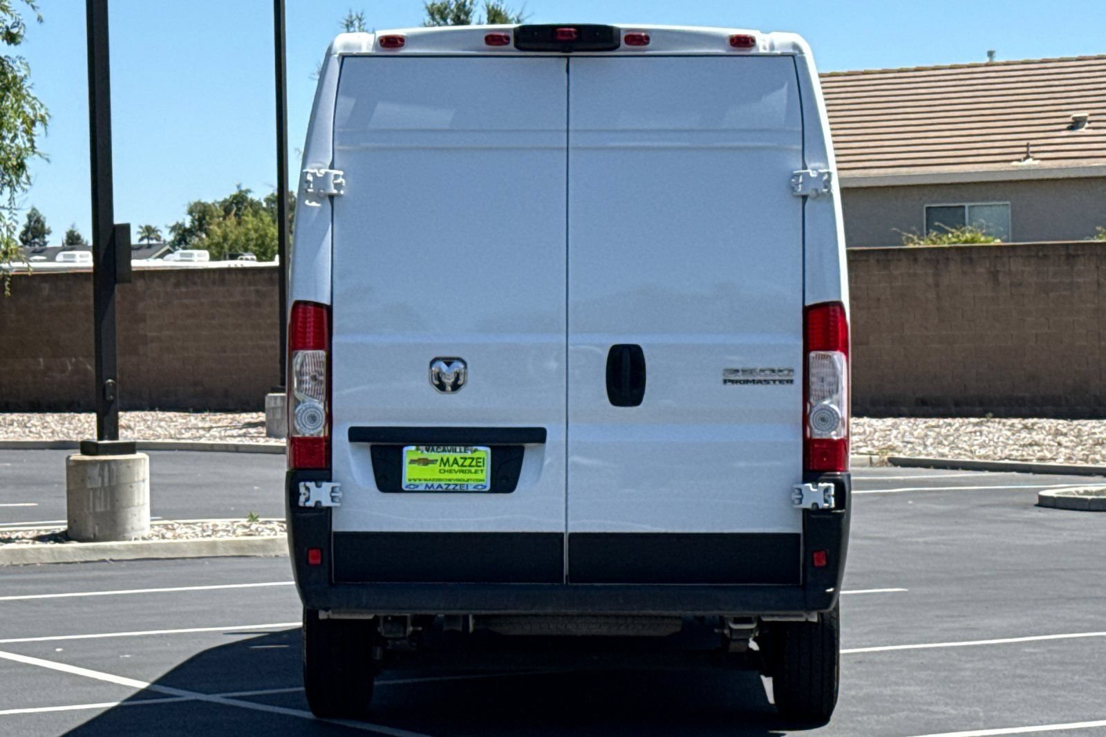 Used 2025 RAM ProMaster 2500 w/ Convenience Group FWD image 11