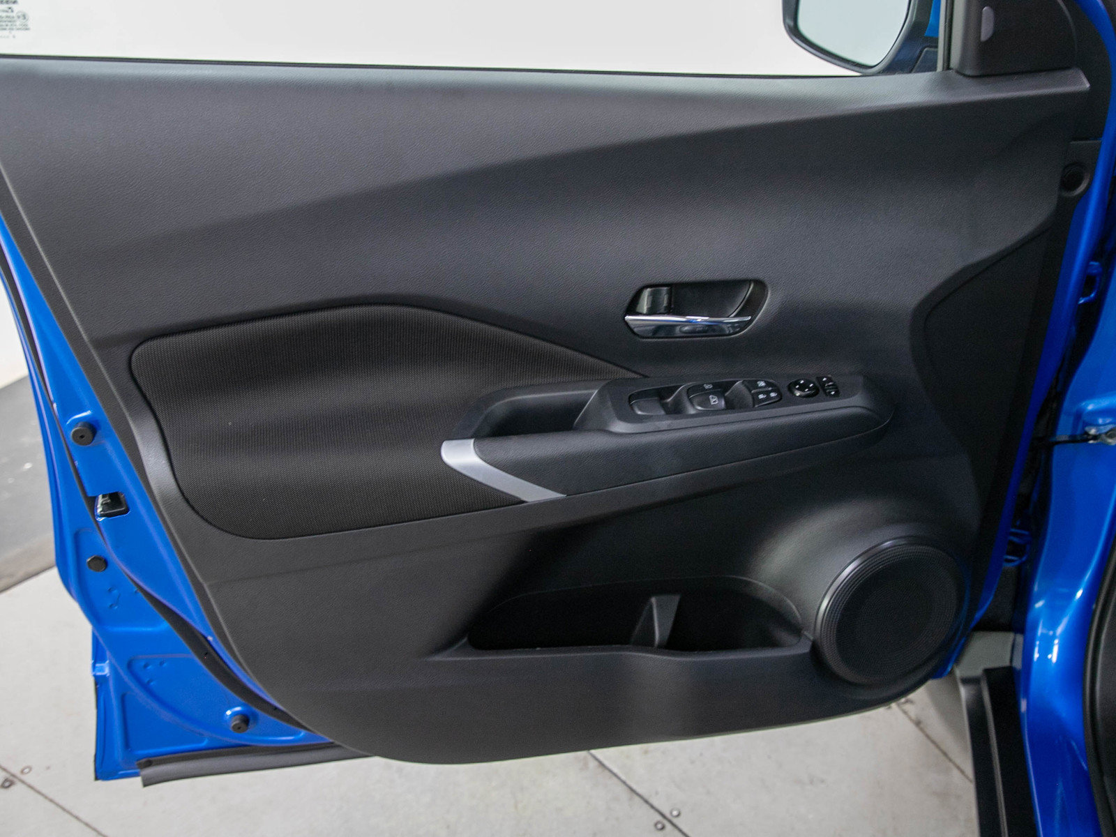 Used 2023 Nissan Kicks SV FWD image 19
