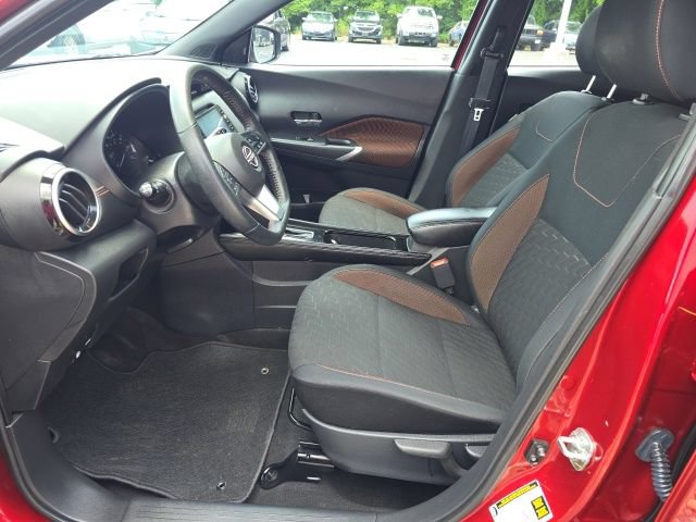 Used 2023 Nissan Kicks SR FWD image 11