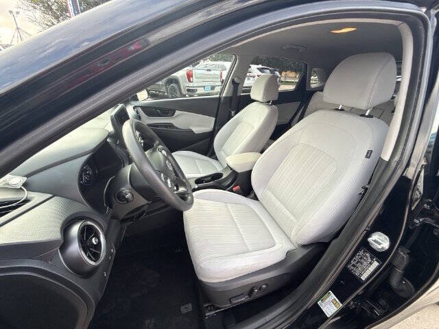 Used 2023 Hyundai Kona SEL AWD/4WD image 20