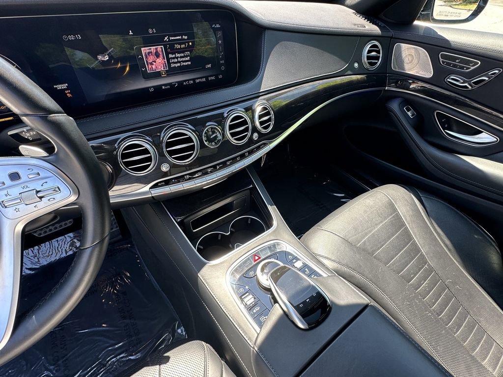 Used 2019 Mercedes-Benz S 560 Sedan image 31