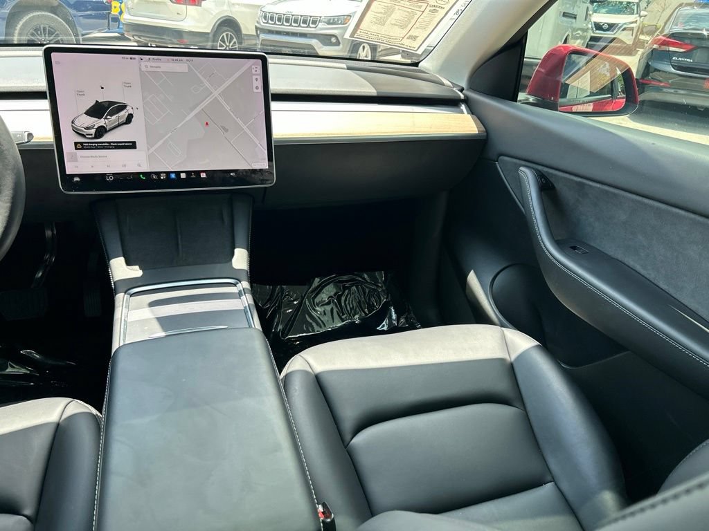 Used 2022 Tesla Model Y Long Range AWD/4WD image 11