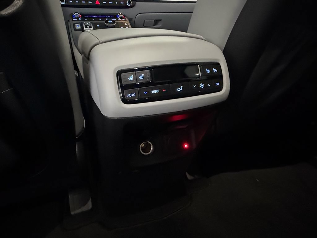 Used 2024 Hyundai Palisade SEL FWD image 12
