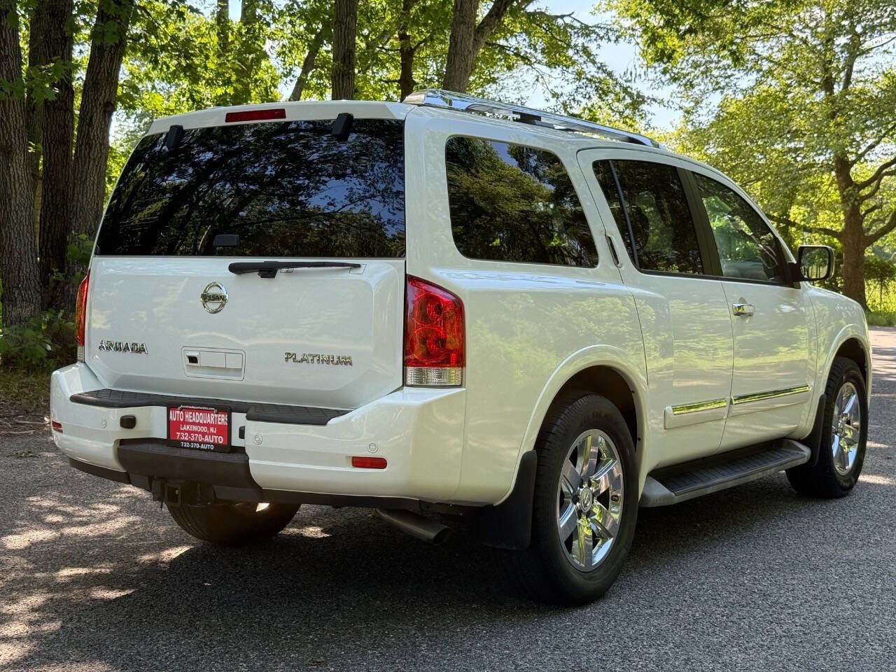 Used 2011 Nissan Armada Platinum AWD/4WD image 5