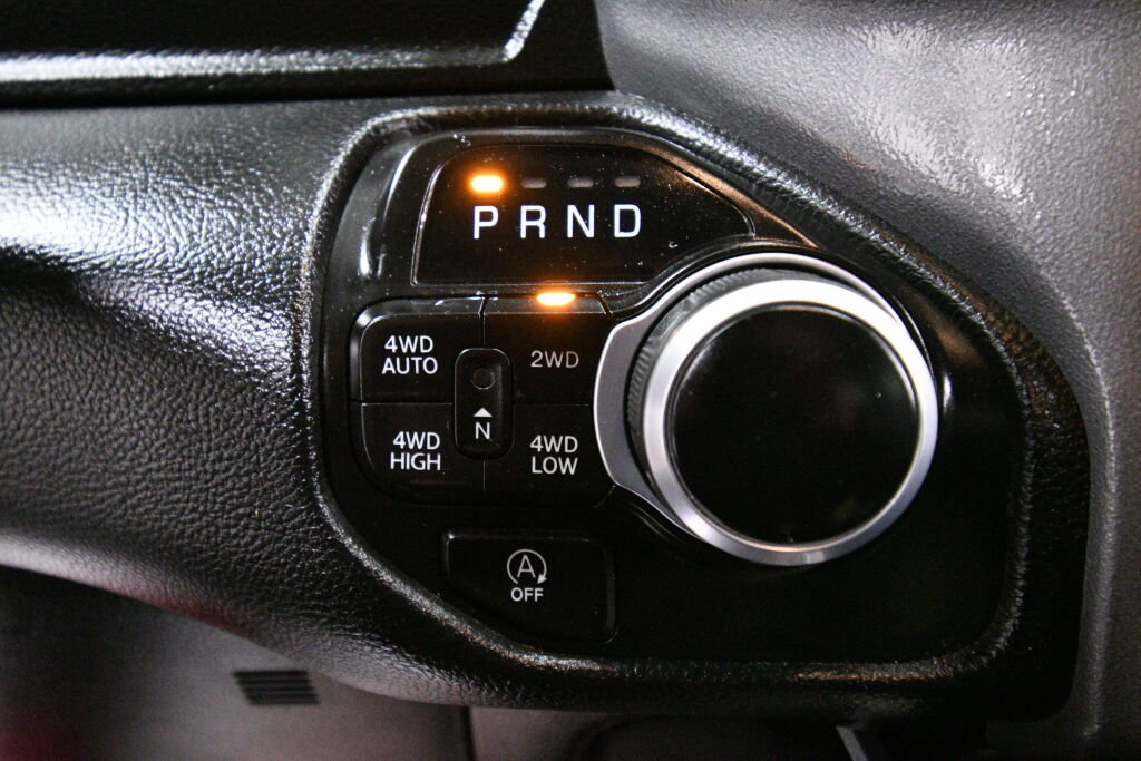 Used 2023 RAM 1500 Big Horn AWD/4WD image 18