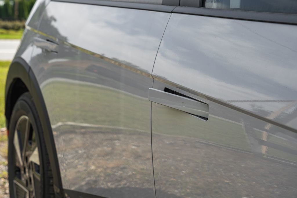 New 2025 Hyundai Ioniq 5 SEL image 14