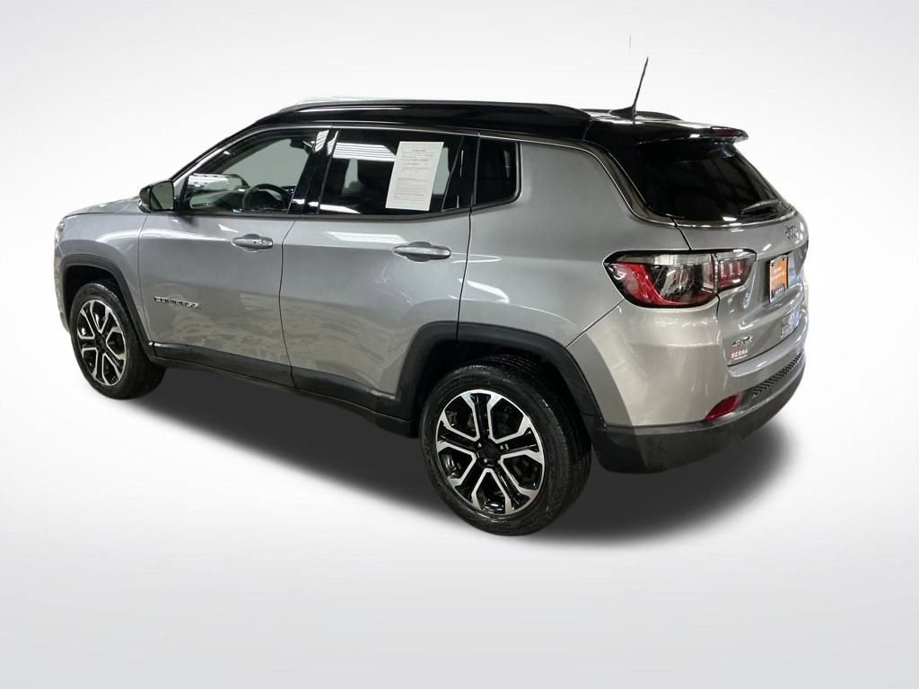 Certified 2022 Jeep Compass Limited AWD/4WD image 3