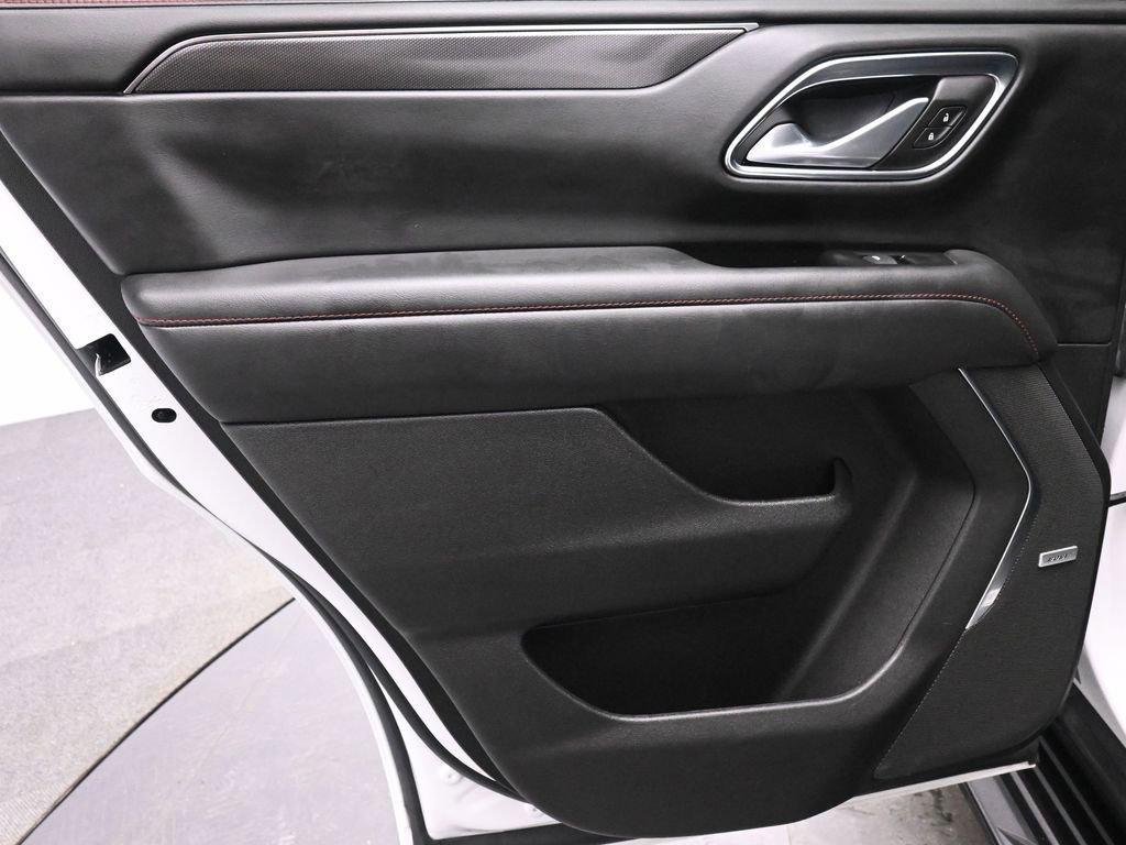 Used 2022 Chevrolet Tahoe RST w/ Luxury Package image 16