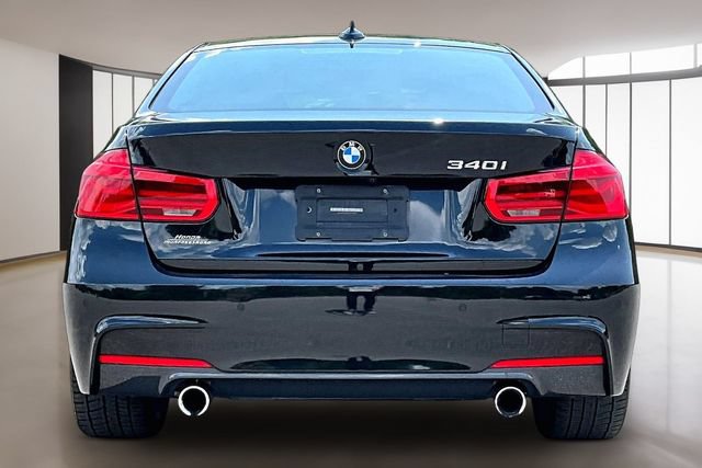Used 2016 BMW 340i Sedan RWD image 5