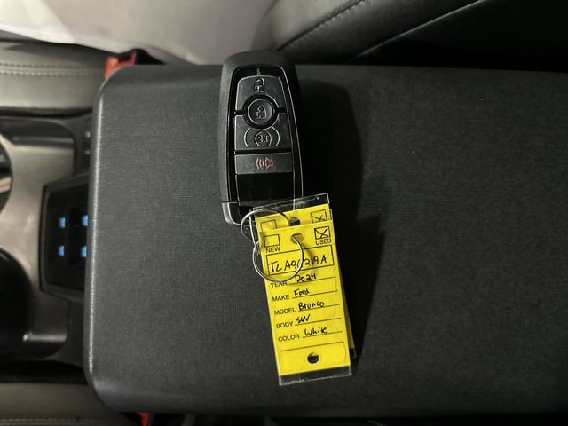 Certified 2024 Ford Bronco Big Bend w/ Sasquatch Package AWD/4WD image 33