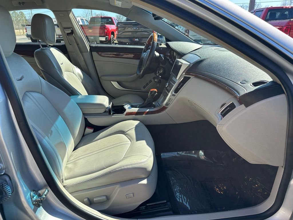 Used 2010 Cadillac CTS Luxury image 5