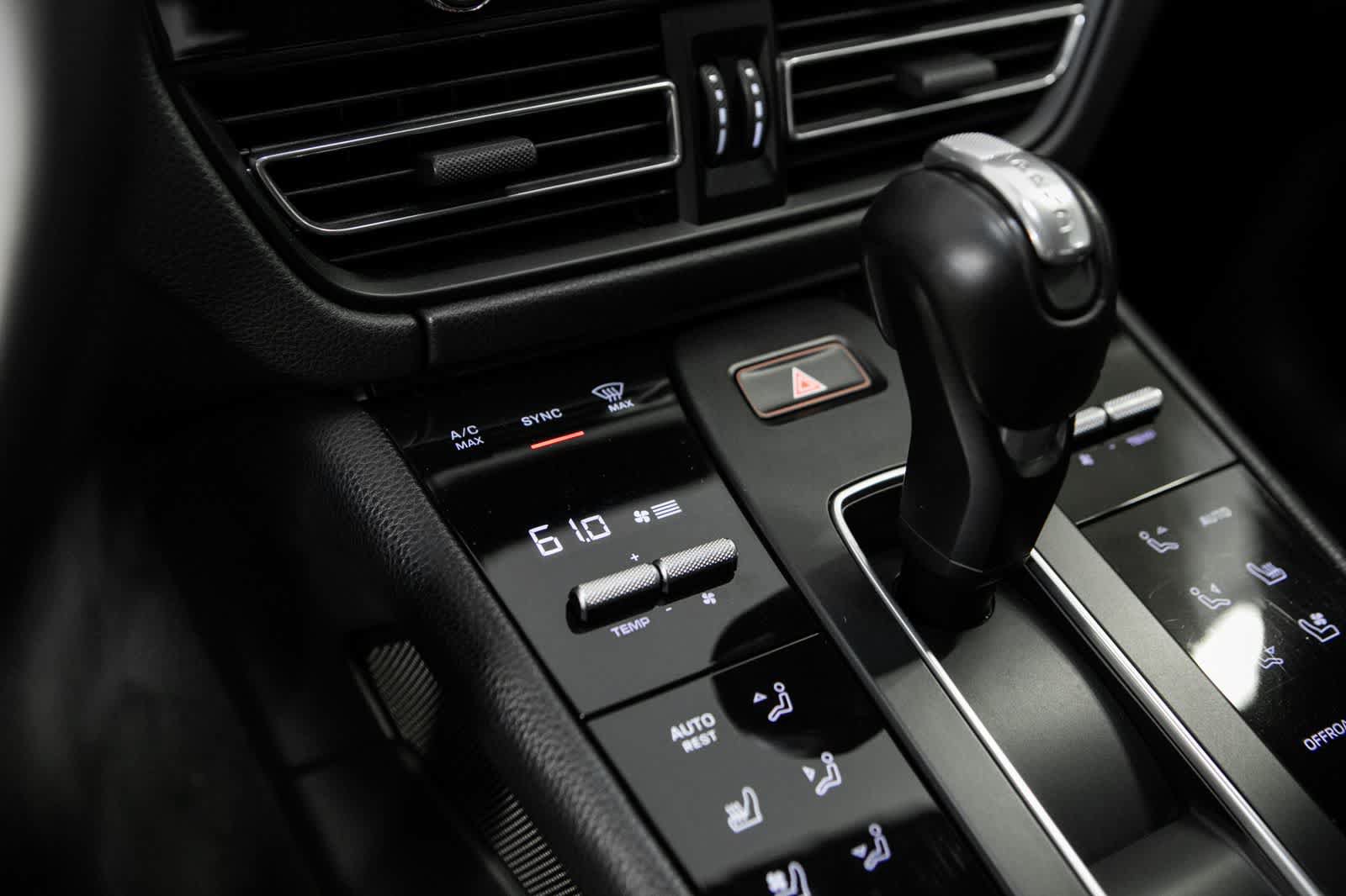 Used 2023 Porsche Macan S AWD/4WD image 24