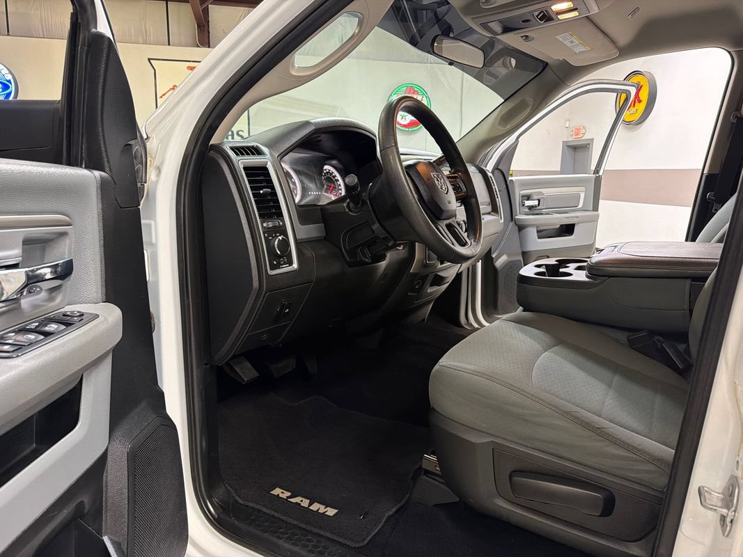 Used 2018 RAM 2500 SLT AWD/4WD image 24
