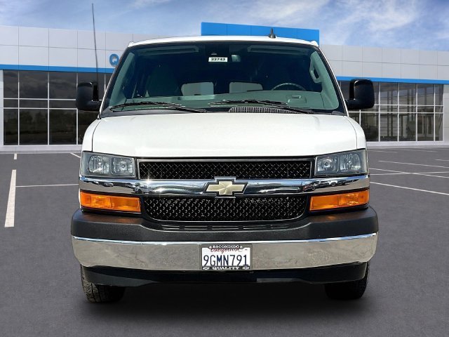 Certified 2020 Chevrolet Express 3500 LT w/ LT Preferred Equipment Group RWD image 2