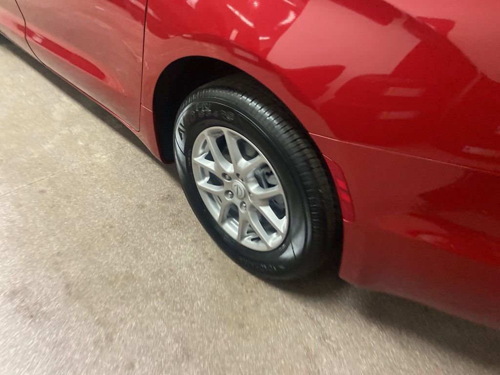 New 2026 Chrysler Pacifica Select image 10