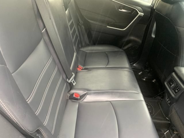Used 2019 Toyota RAV4 XLE Premium w/ Cold Weather Package AWD/4WD image 14