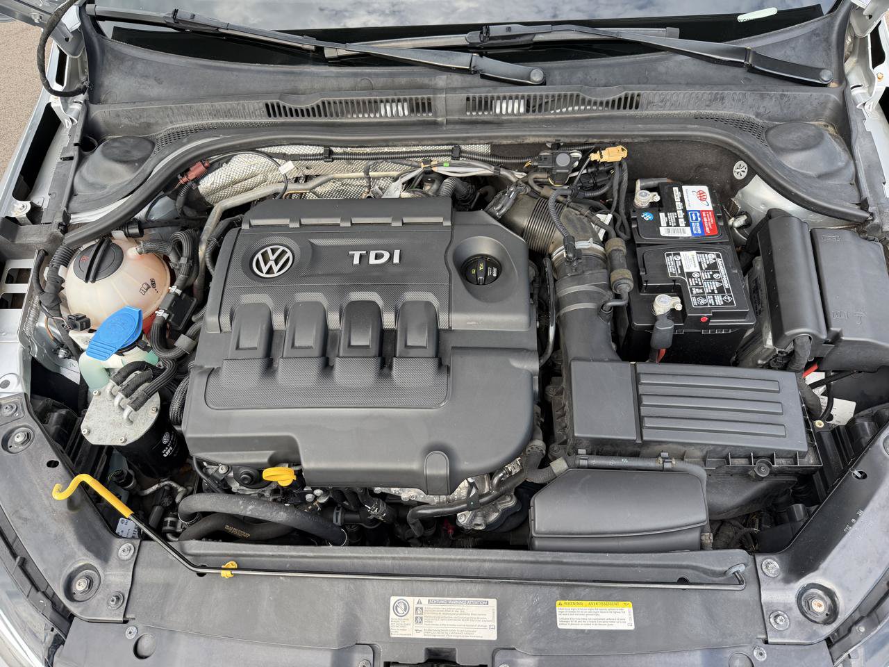 Used 2015 Volkswagen Jetta TDI SE FWD image 31