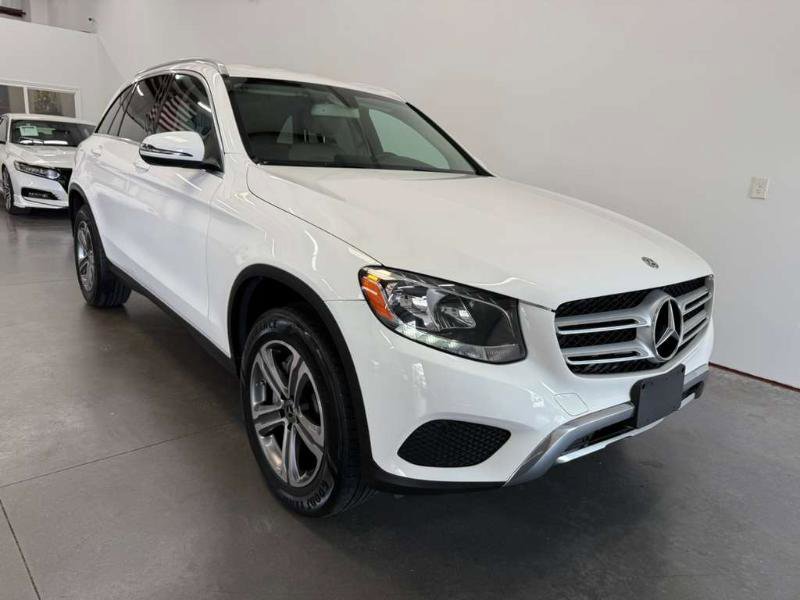 Used 2019 Mercedes-Benz GLC 300 image 4