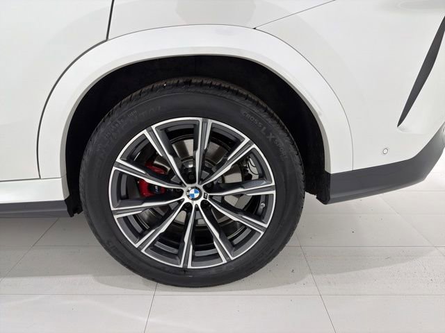 Certified 2024 BMW X6 xDrive40i w/ Executive Package image 47