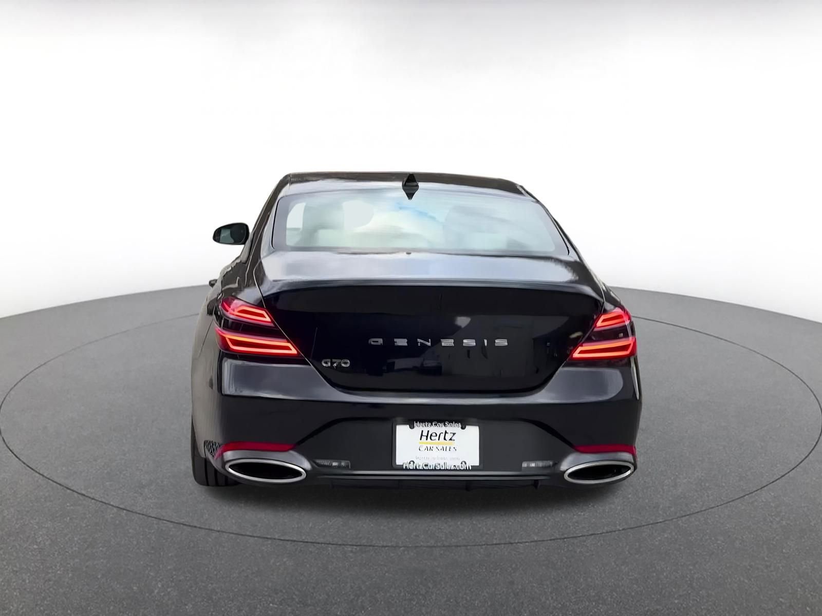 Used 2025 Genesis G70 2.5T image 12