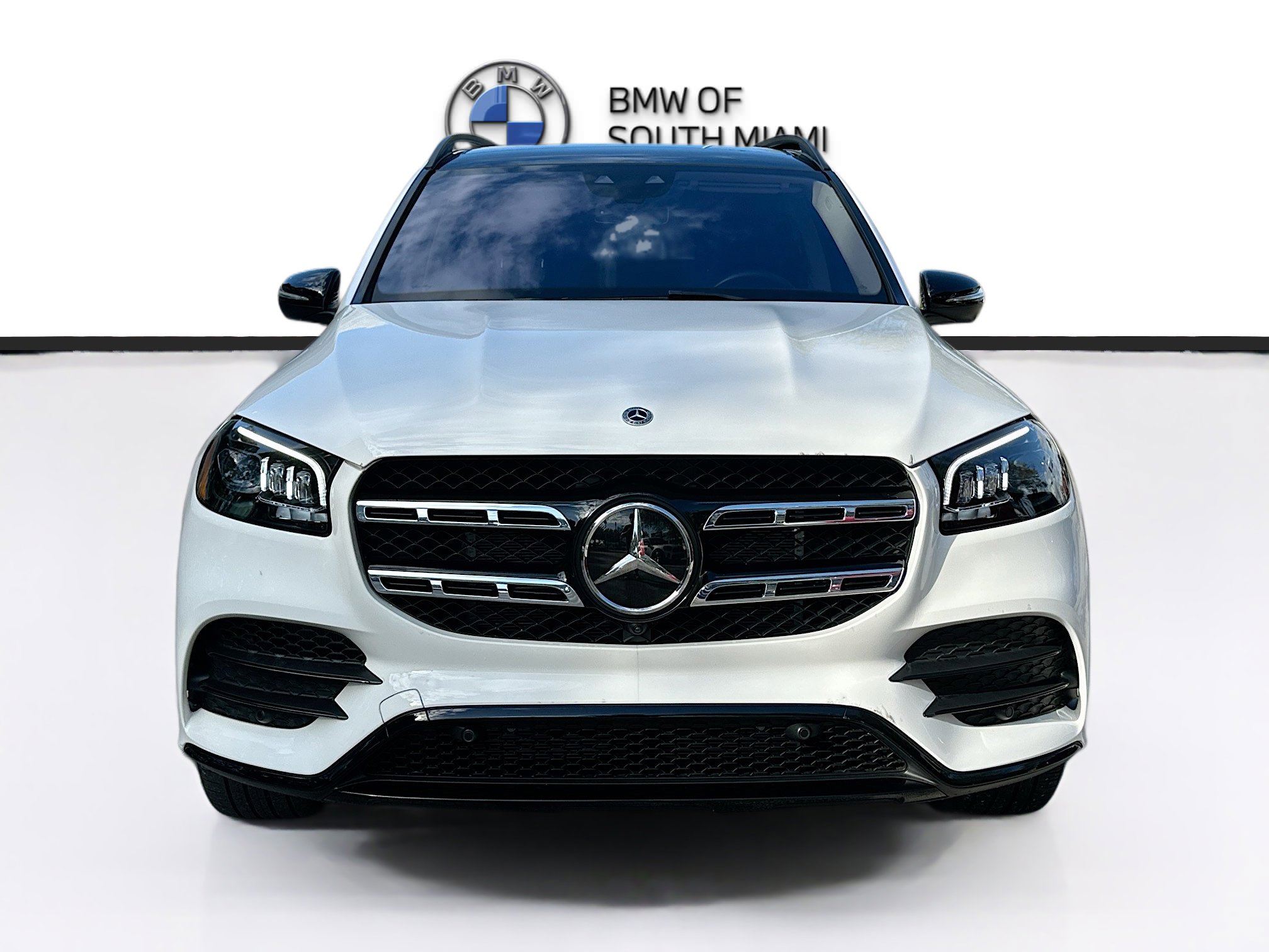 Used 2023 Mercedes-Benz GLS 580 4MATIC image 2