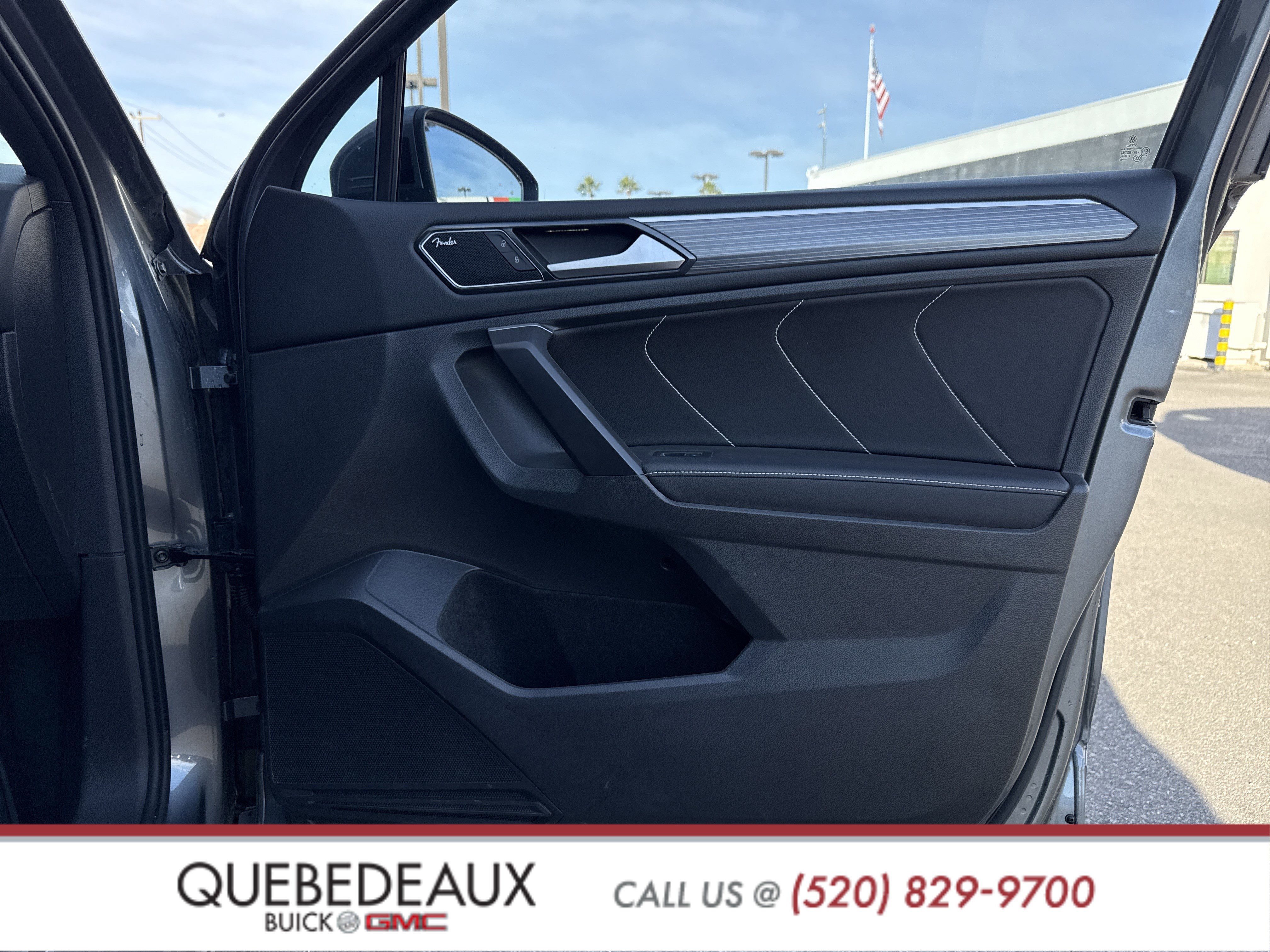 Used 2022 Volkswagen Tiguan SEL R-Line image 32