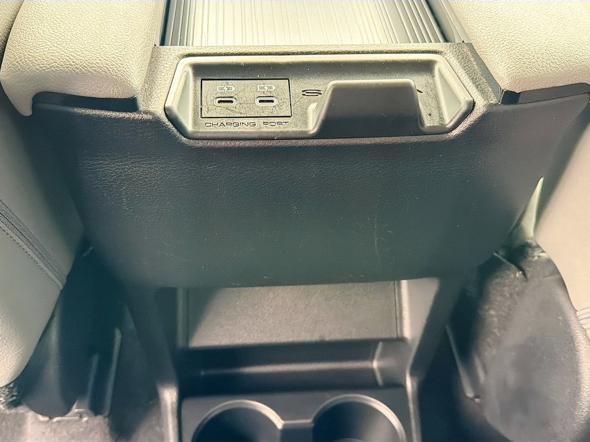 Used 2025 Toyota Sienna XLE image 19