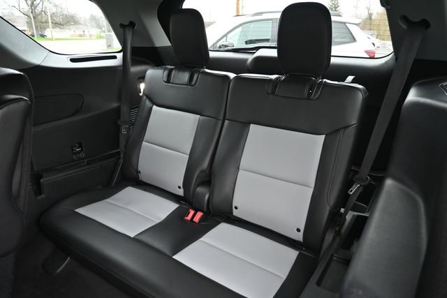 Used 2022 Ford Explorer XLT w/ Equipment Group 202A image 26