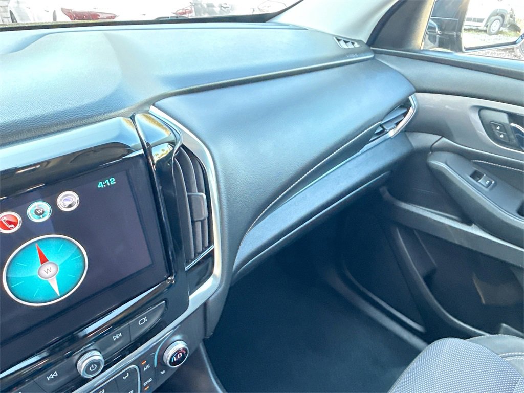 Used 2018 Chevrolet Traverse LT image 24