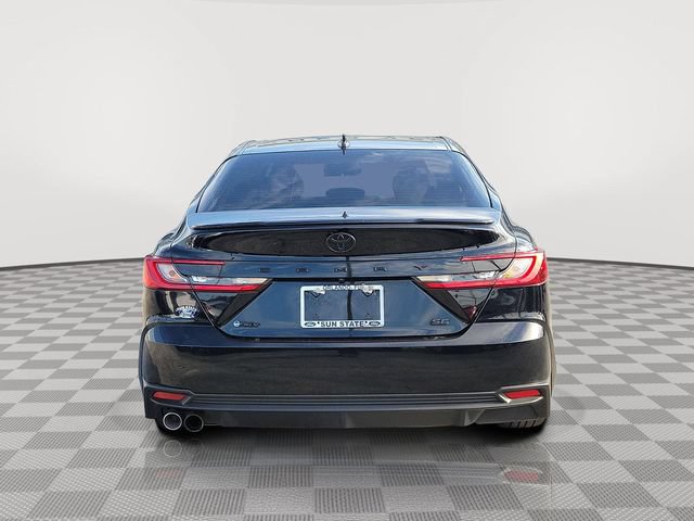 Used 2025 Toyota Camry SE w/ Convenience Package FWD image 5