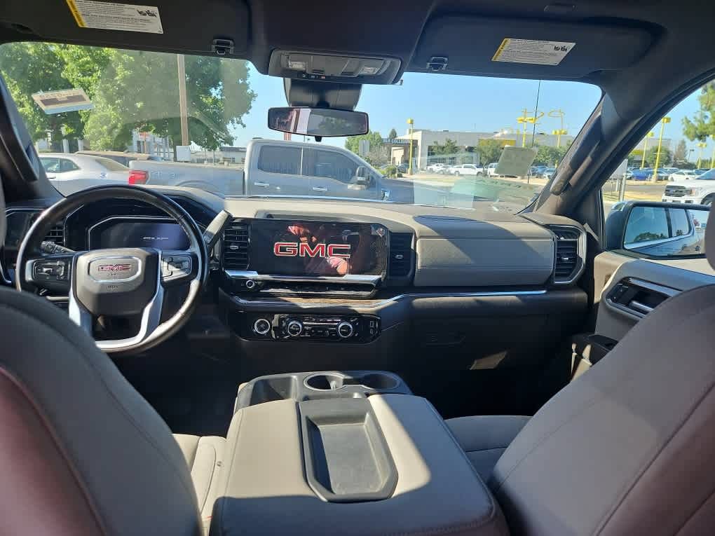 Used 2024 GMC Sierra 1500 SLE AWD/4WD image 10