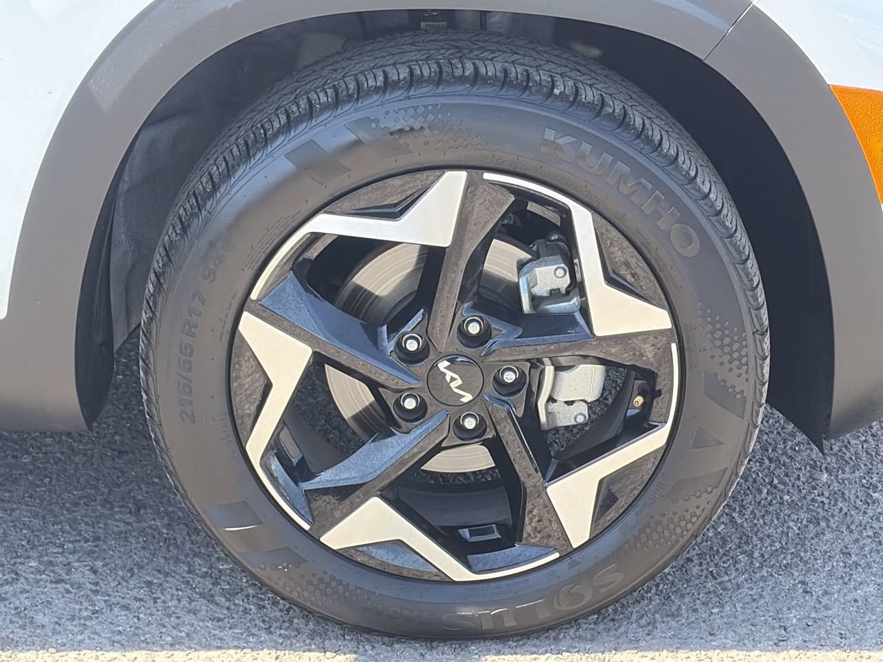 Certified 2025 Kia Seltos S FWD image 9