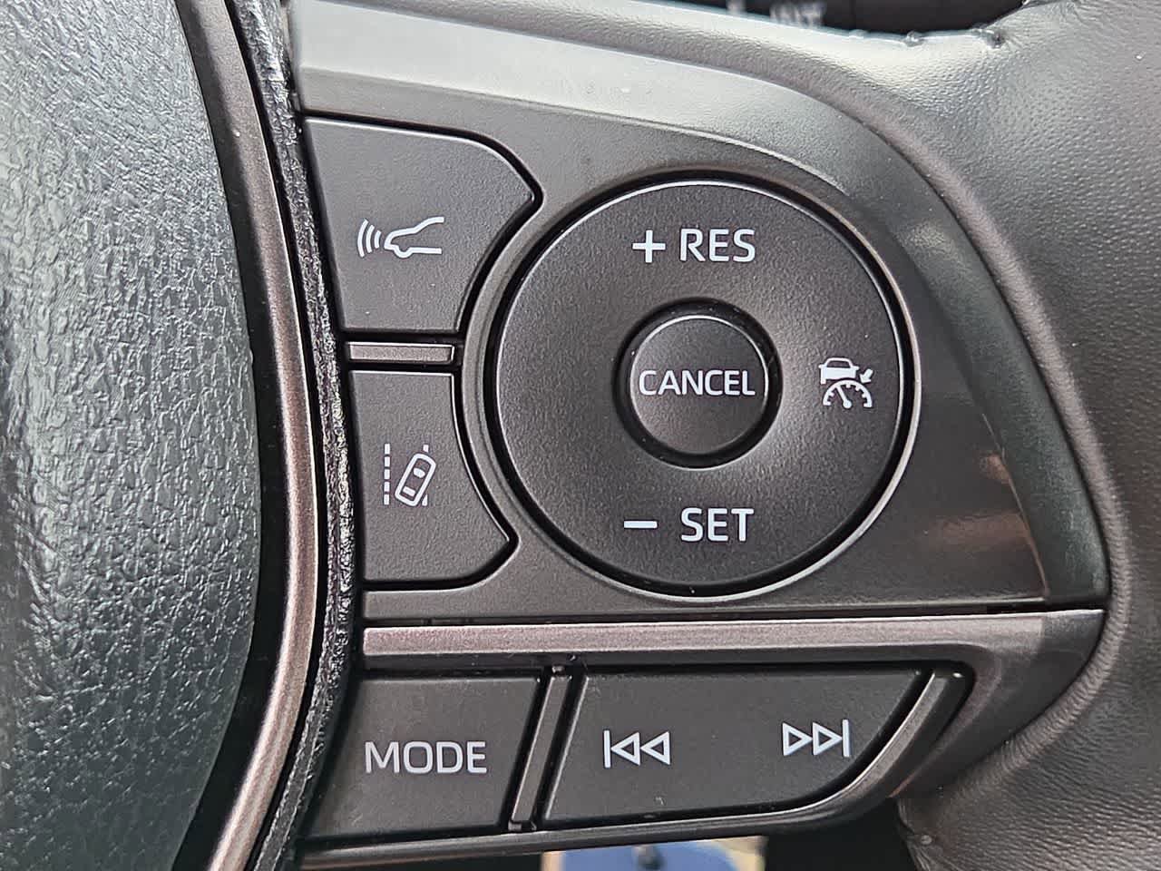 Certified 2022 Toyota Camry SE FWD image 23