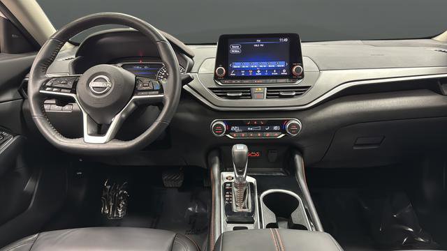 Used 2023 Nissan Altima 2.0 SR AWD/4WD image 11