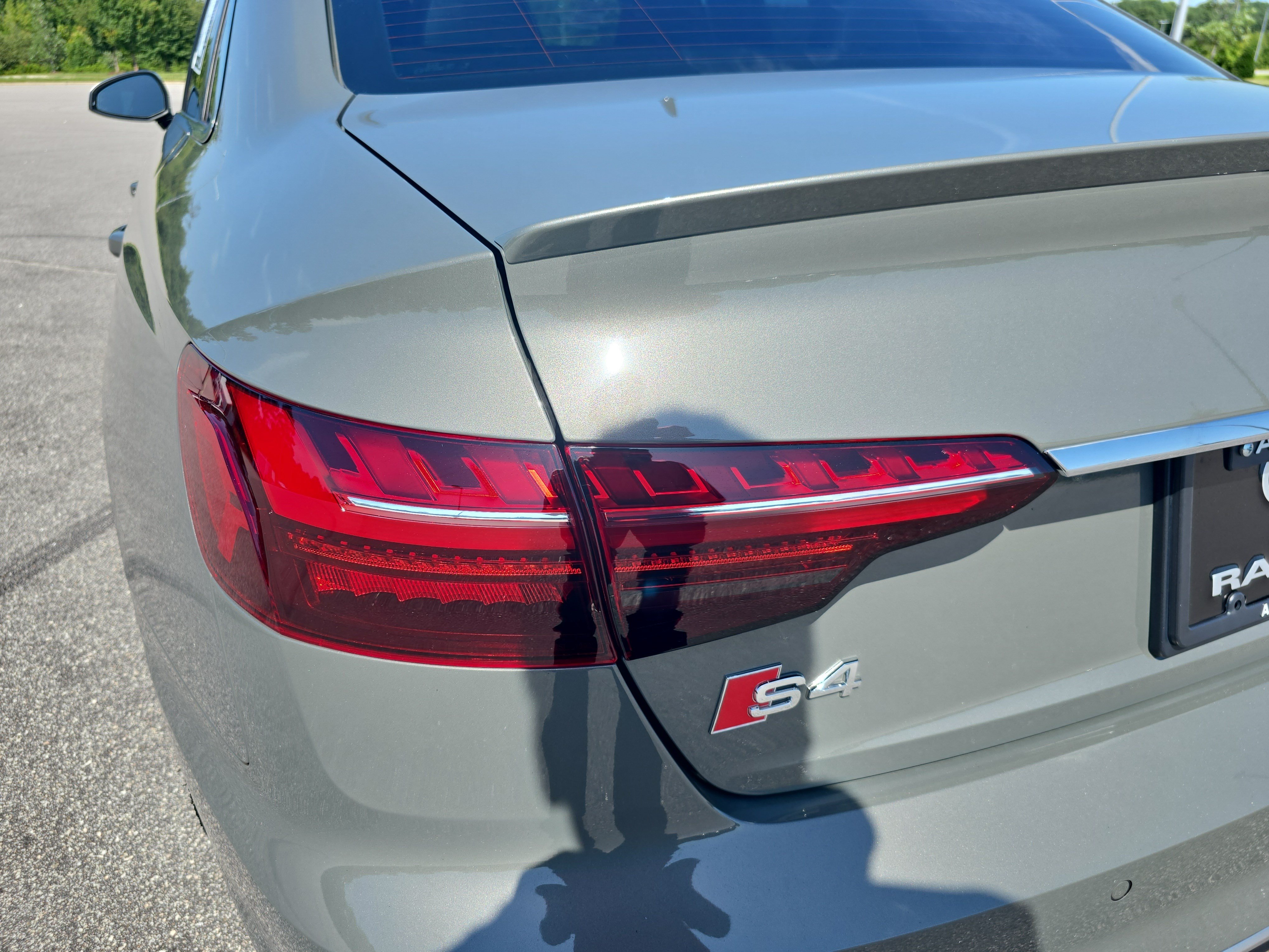 Used 2023 Audi S4 Premium Plus w/ Premium Plus Package AWD/4WD image 32