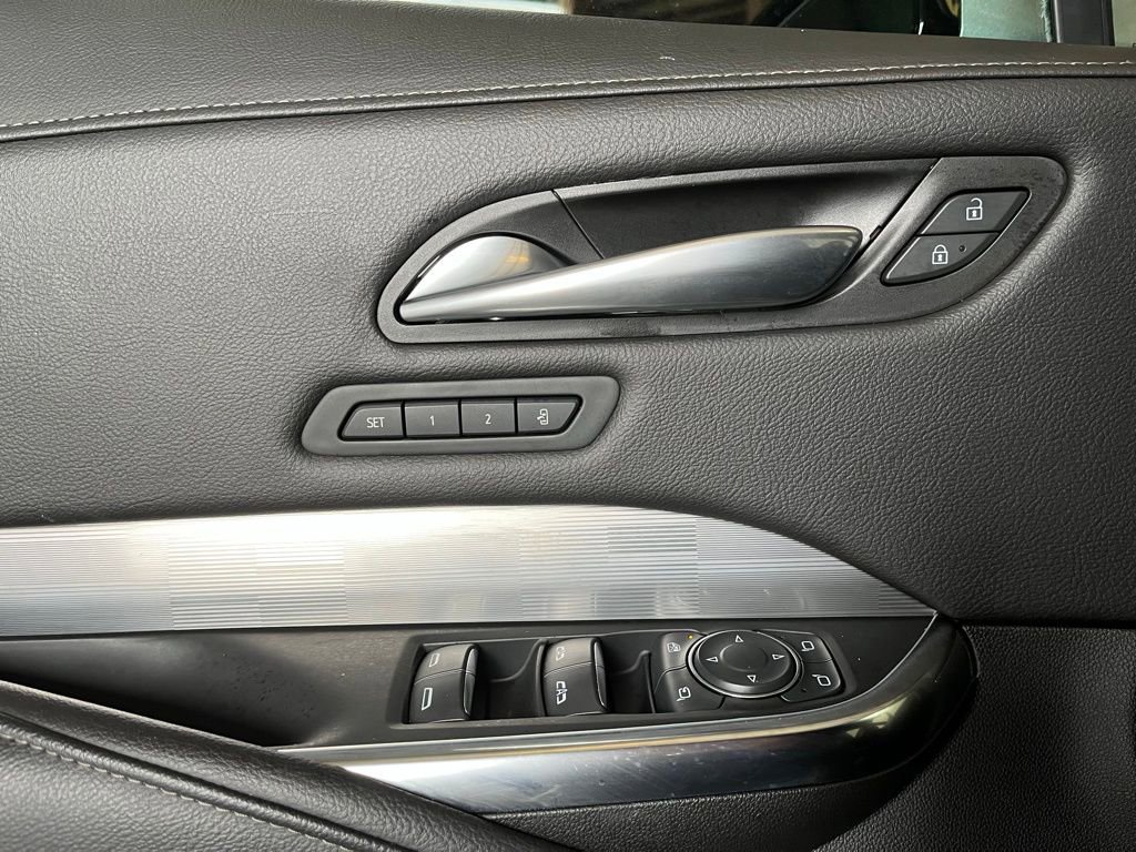 Used 2024 Cadillac XT4 Premium Luxury image 14